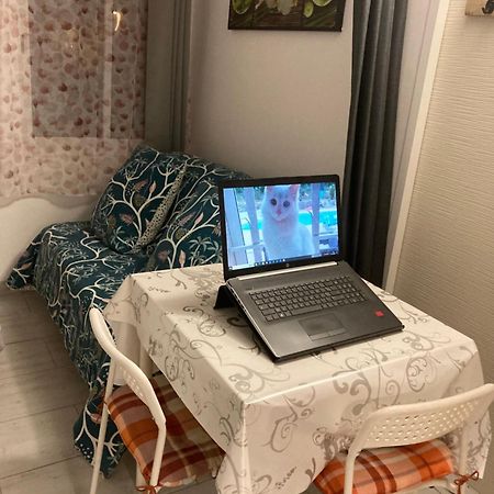 Au Havre De Paix Apartment Gareoult ภายนอก รูปภาพ