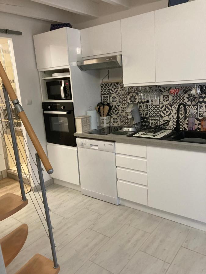 Au Havre De Paix Apartment Gareoult ภายนอก รูปภาพ